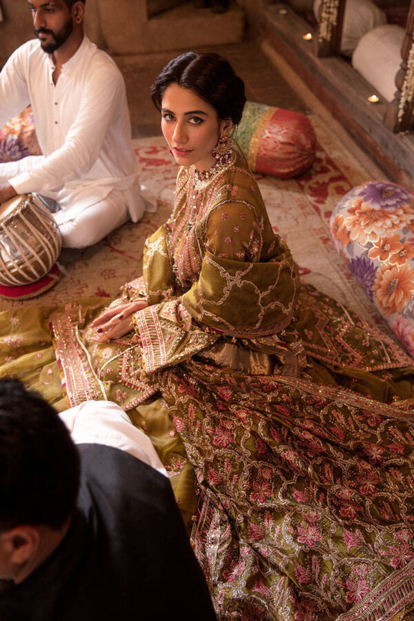Pakistani Wedding Gharara Kameez with Dupatta – A Timeless Masterpiece - Image 8