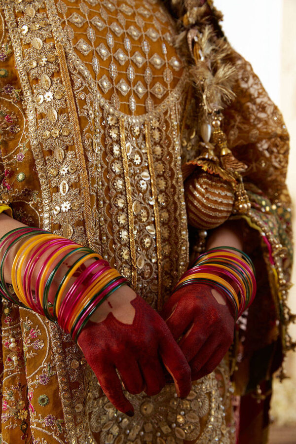 Organza Gharara Kameez Dupatta – The Perfect Pakistani Mehndi Dress - Image 2